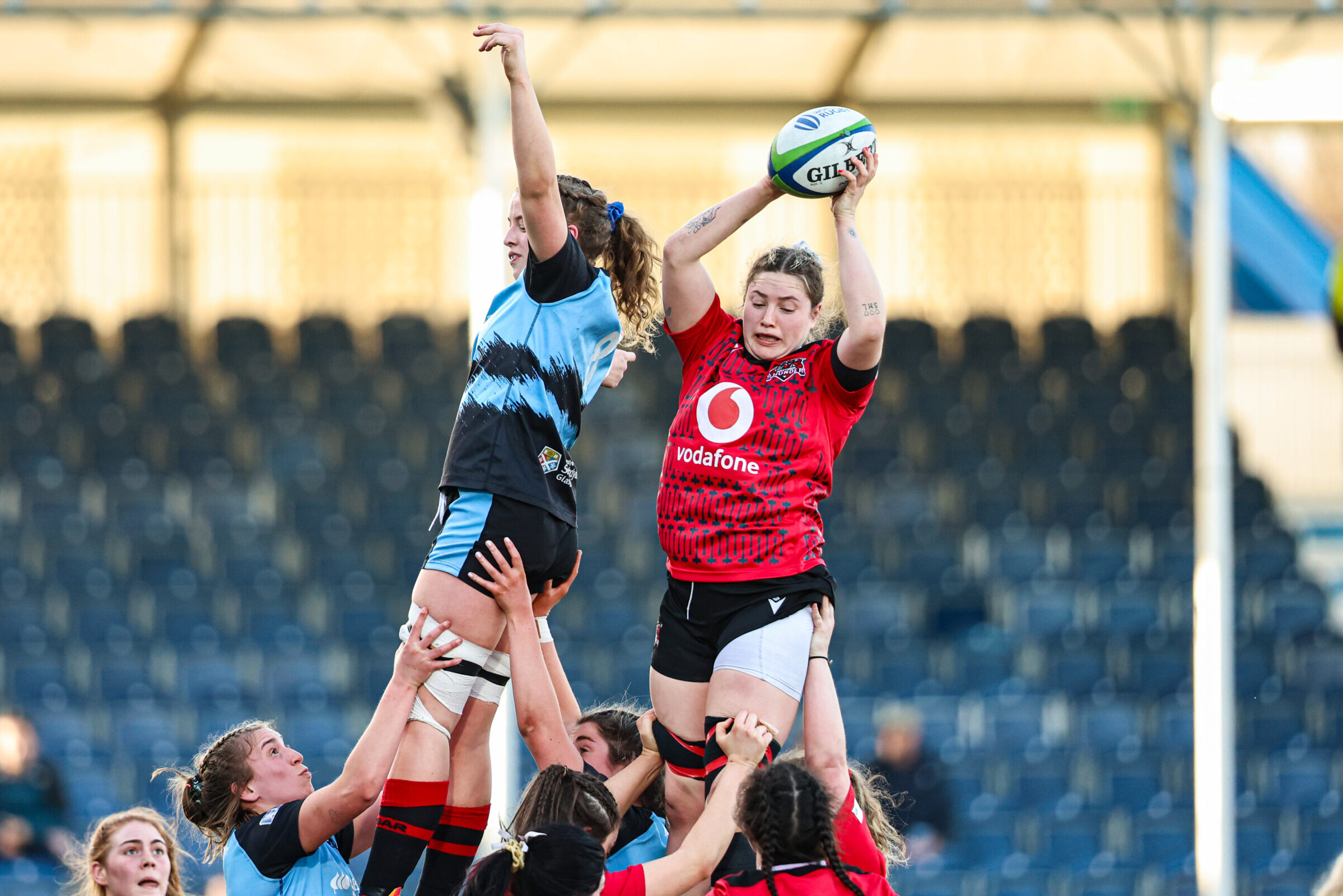 Round 9: Wolfhounds & Clovers Neck-and-Neck in Title Race After Crucial Victories
